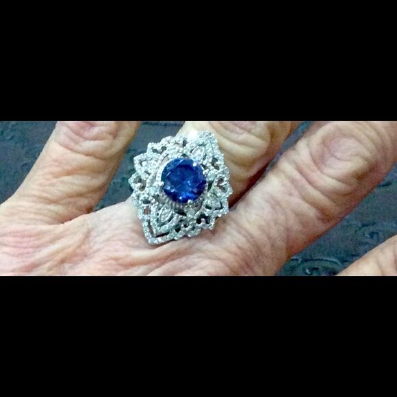 5.57CTW  Tanzanite and White Diamond. ring sz 8 - Picture 2 of 7